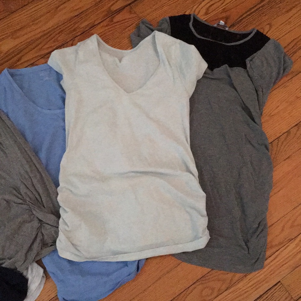 Maternity short sleeves shirts